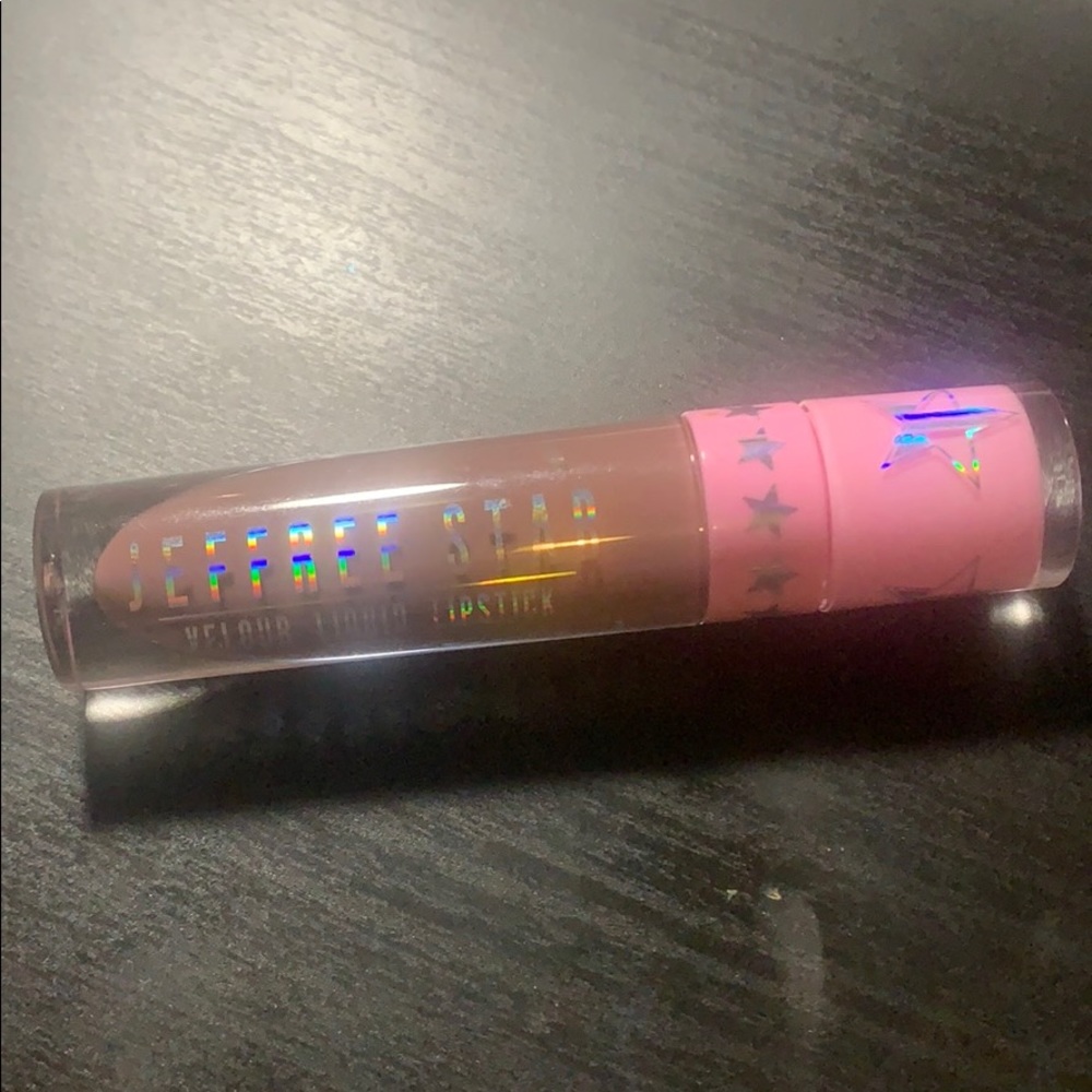 LE Delicious Lipstick